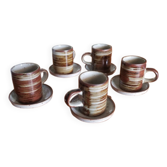 Stoneware cups service