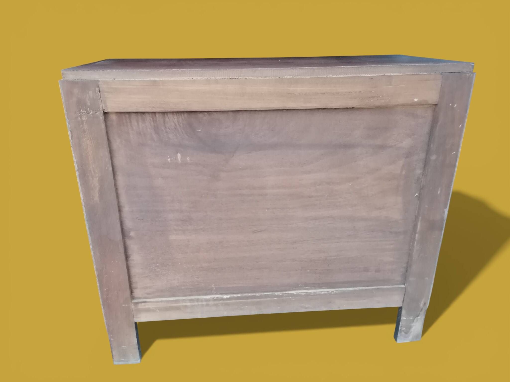 Small veneered wooden Art Deco chest of drawers.