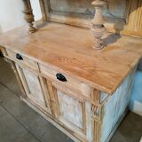 Patinated buffet (pastry furniture)