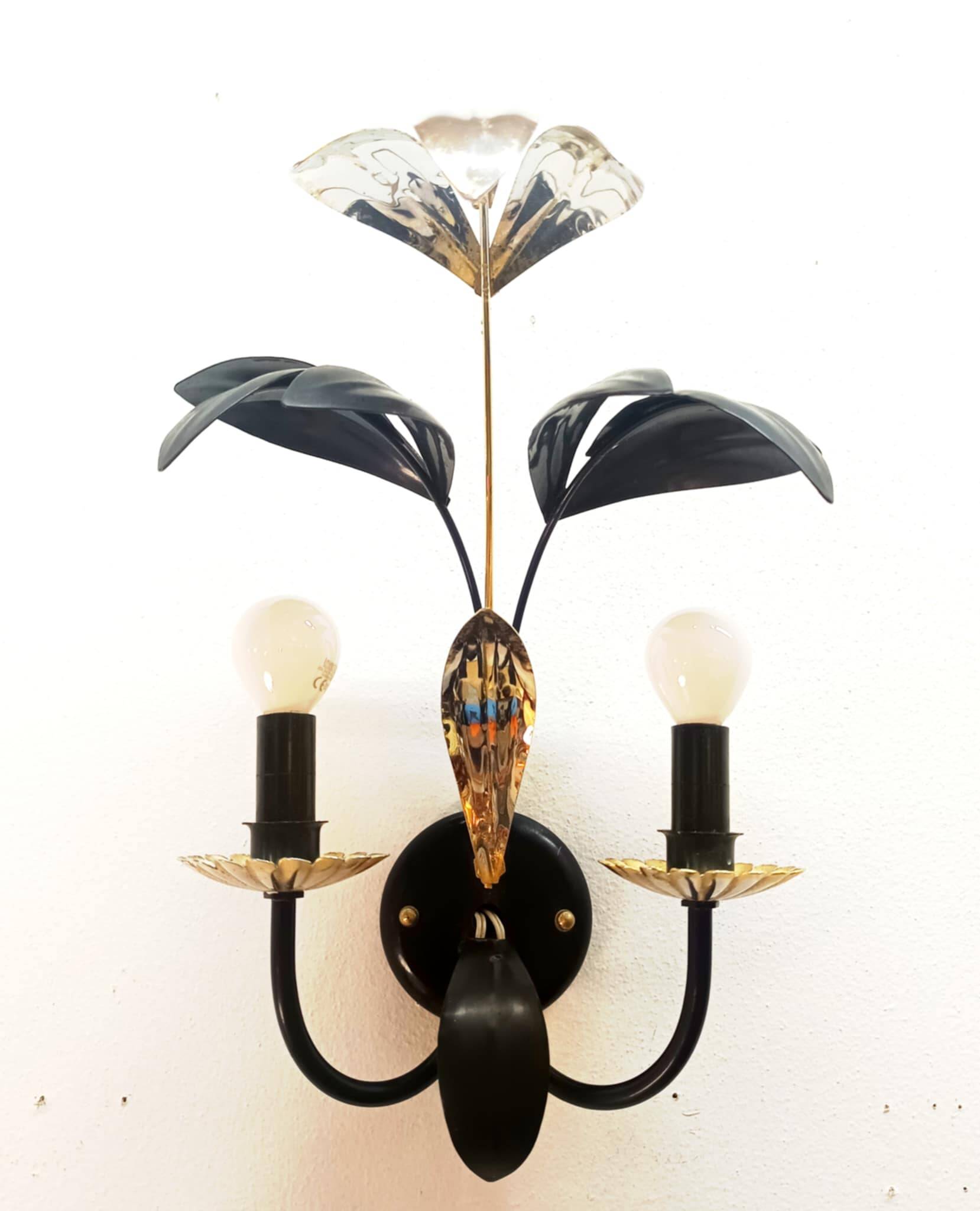 Black and gold Hollywood Regency leaf wall sconce