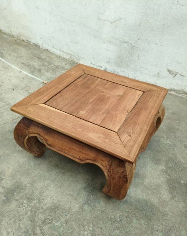 Table basse ''Opium'' en bois massif sculpté - Style Ethnique Chic