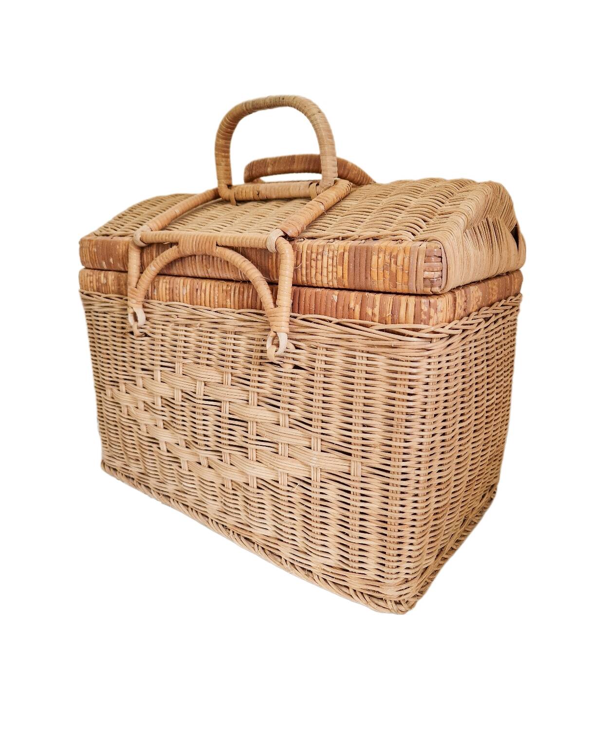 Large vintage woven wicker basket