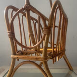 Porte revue vintage en rotin