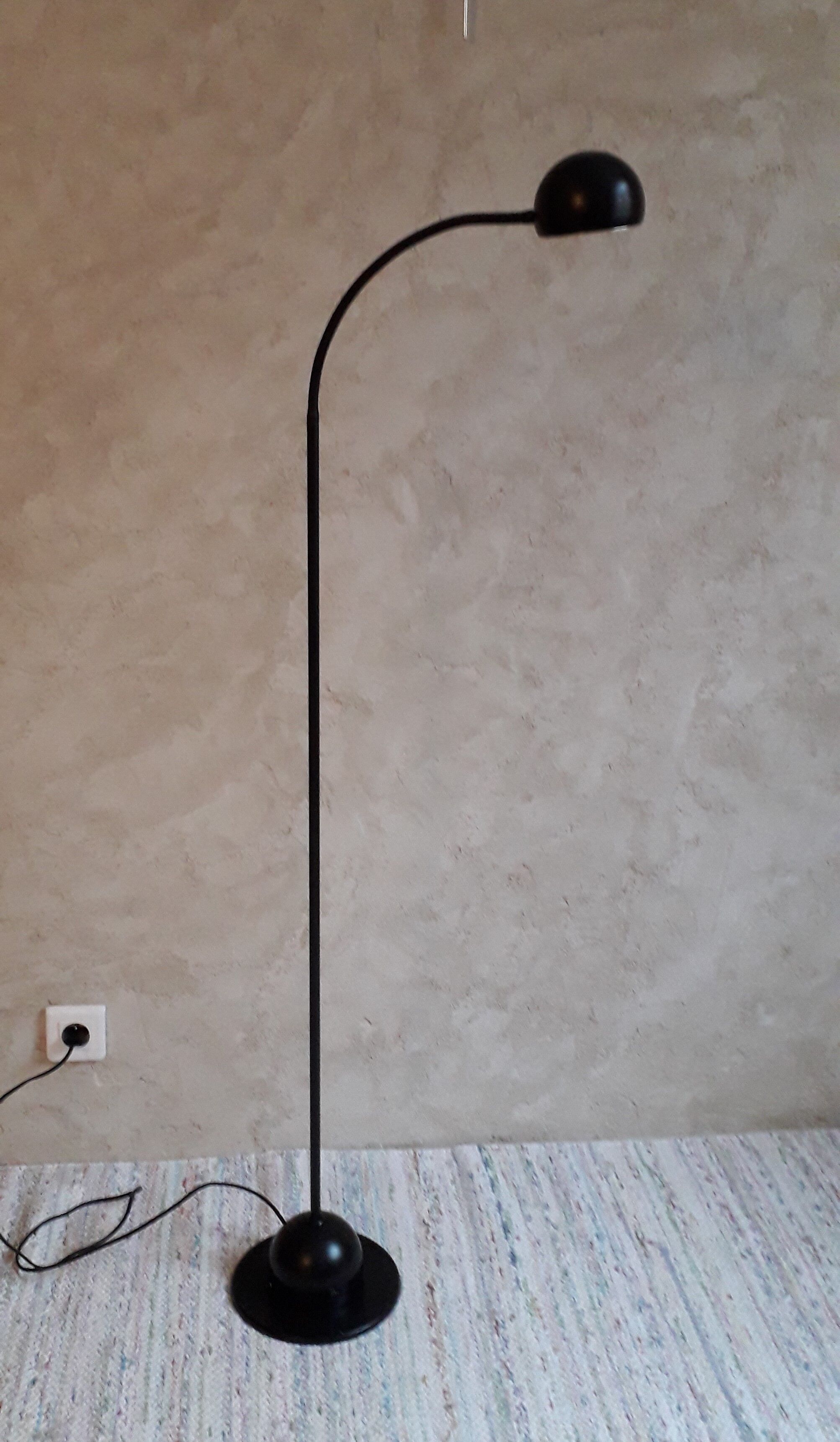 MOBO light floor lamp Holland space age