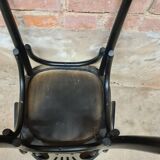 Office chair with black palmette