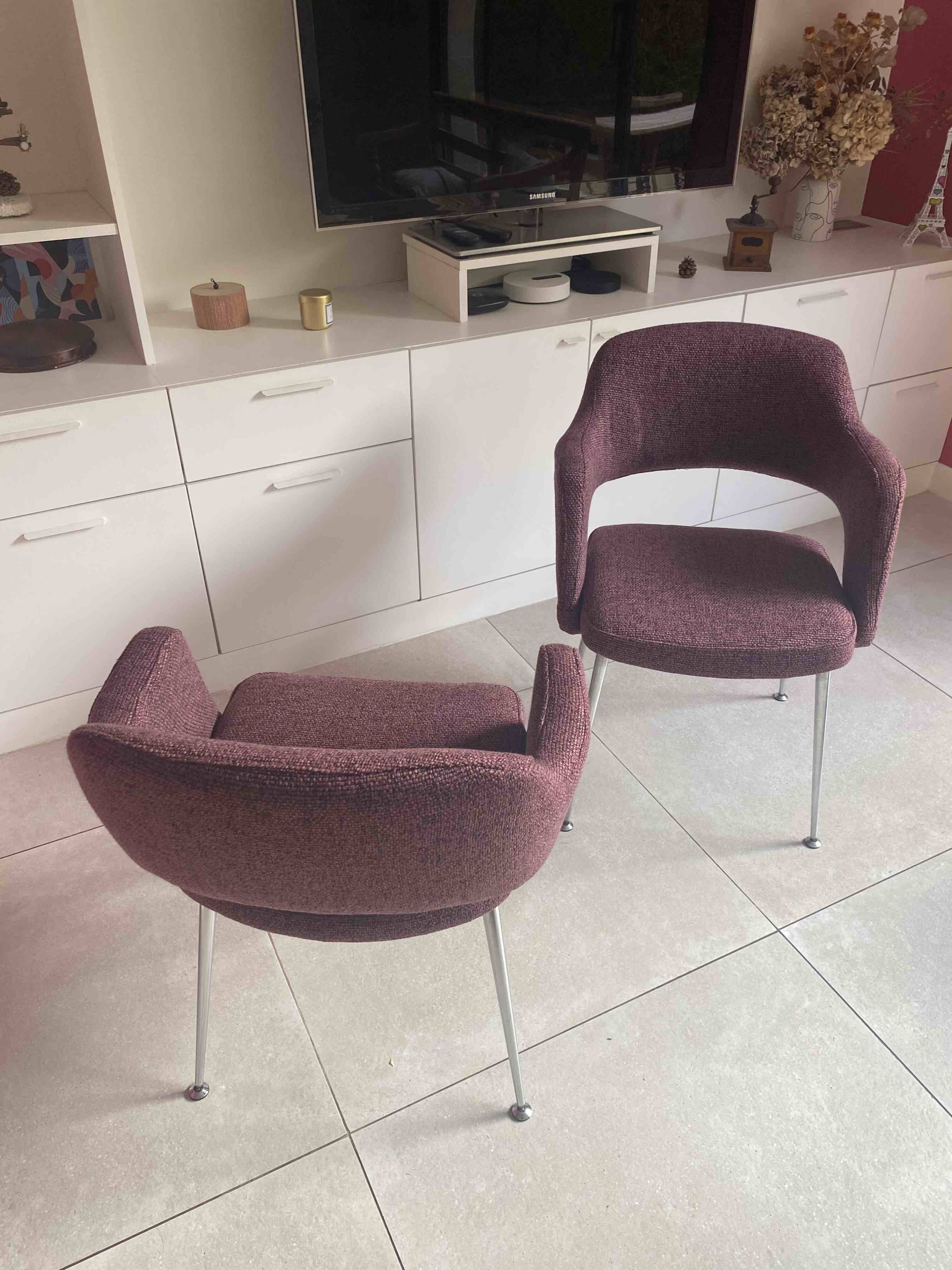 Conference Armchair (2) and Chair (1) set by Saarinen for Knoll