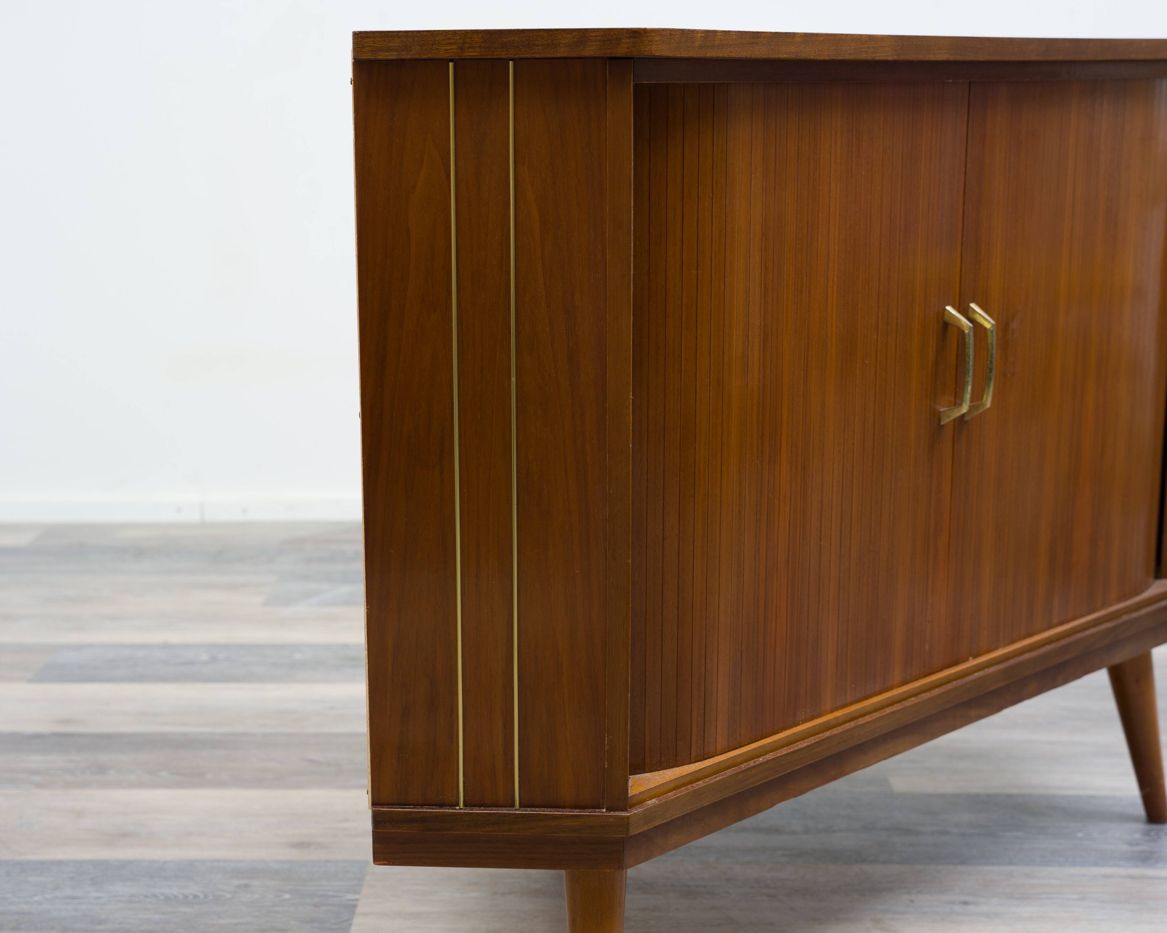 1950s chest of drawers/TV cabinet with sliding doors
