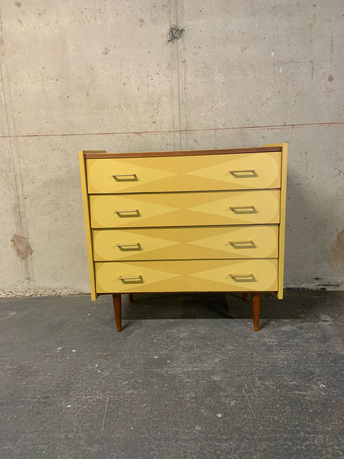 Commode vintage