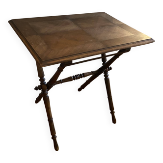 Petite table ancienne en bois