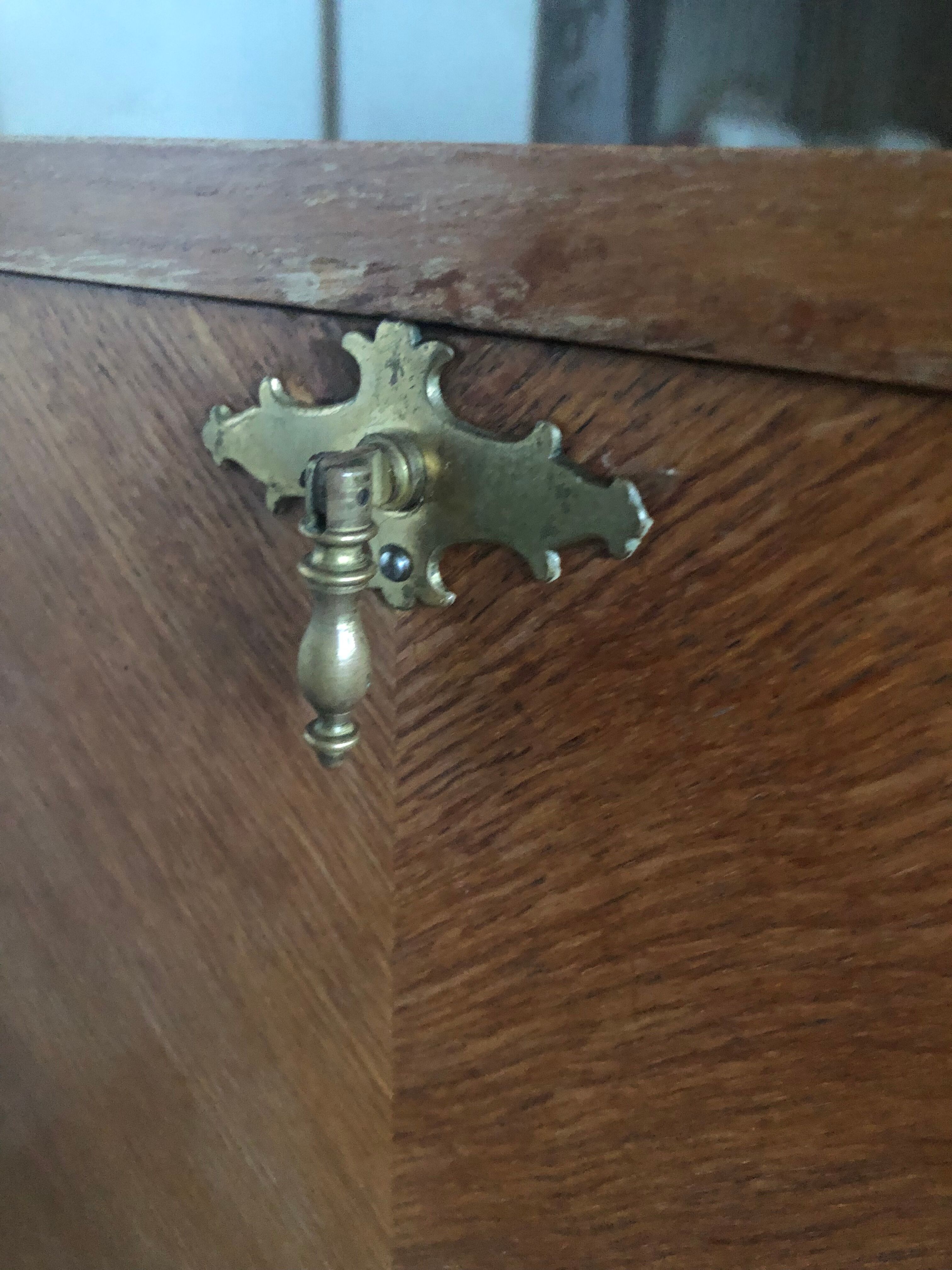 Secretary of the 70s feet compass