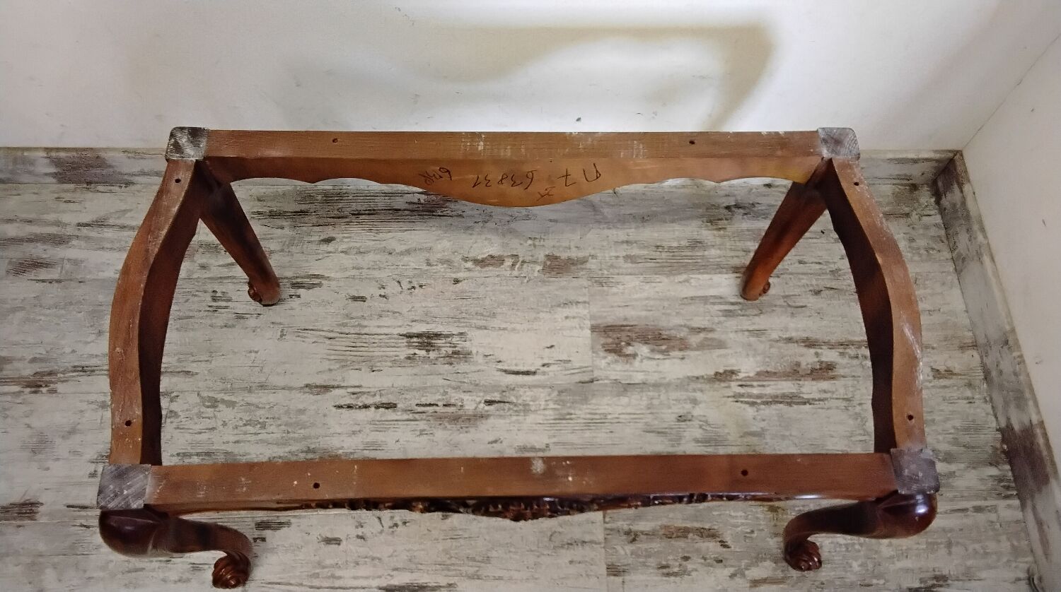 Wood and marble coffee table in Louis XV style