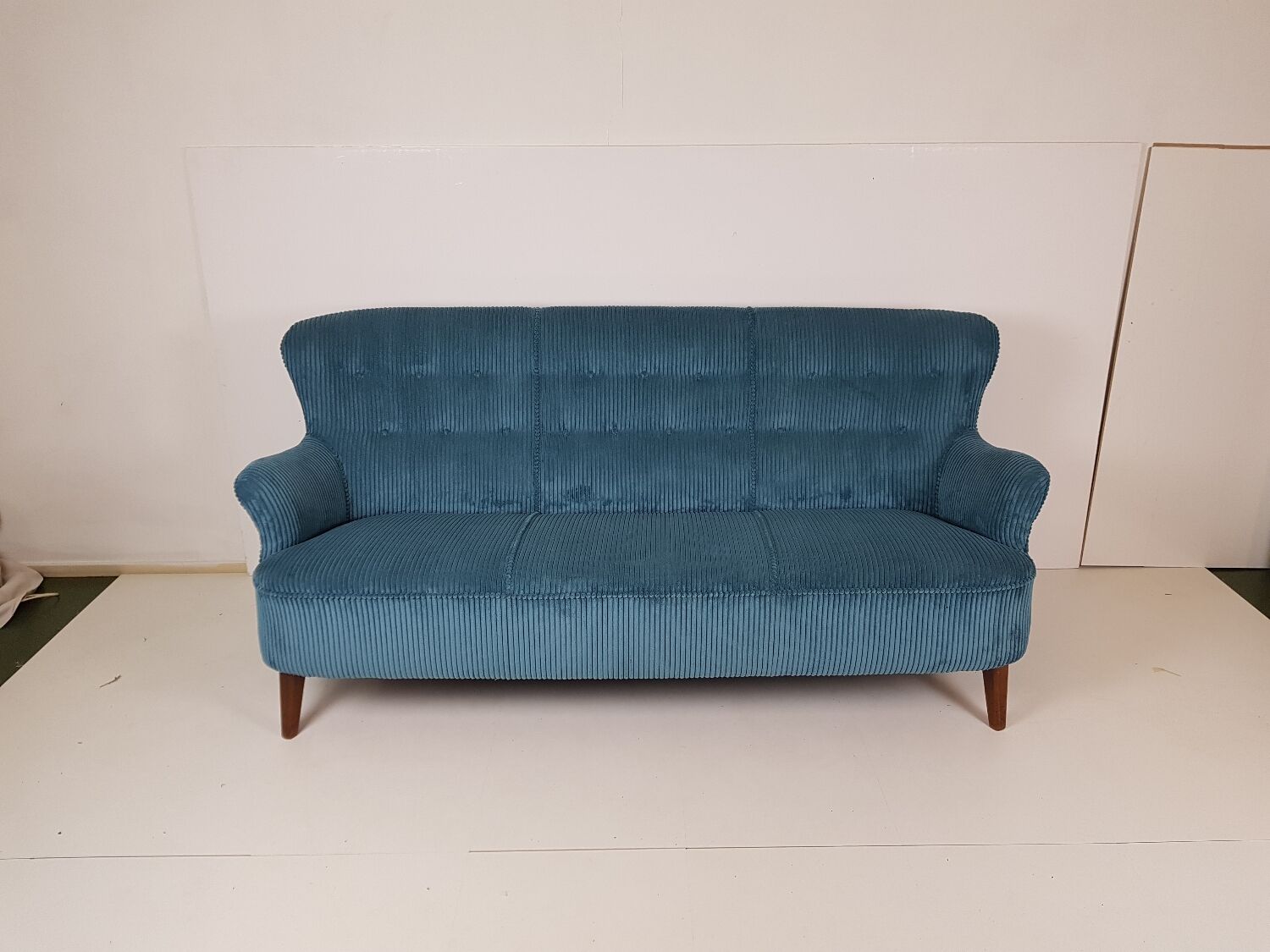 Artifort sofa petrol blue ribcord by Theo Ruth