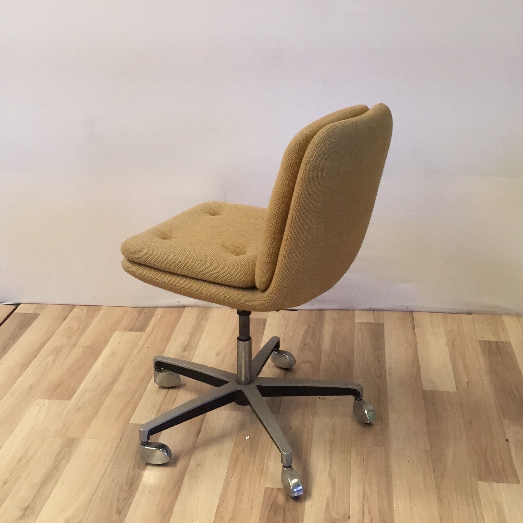 70s office chair