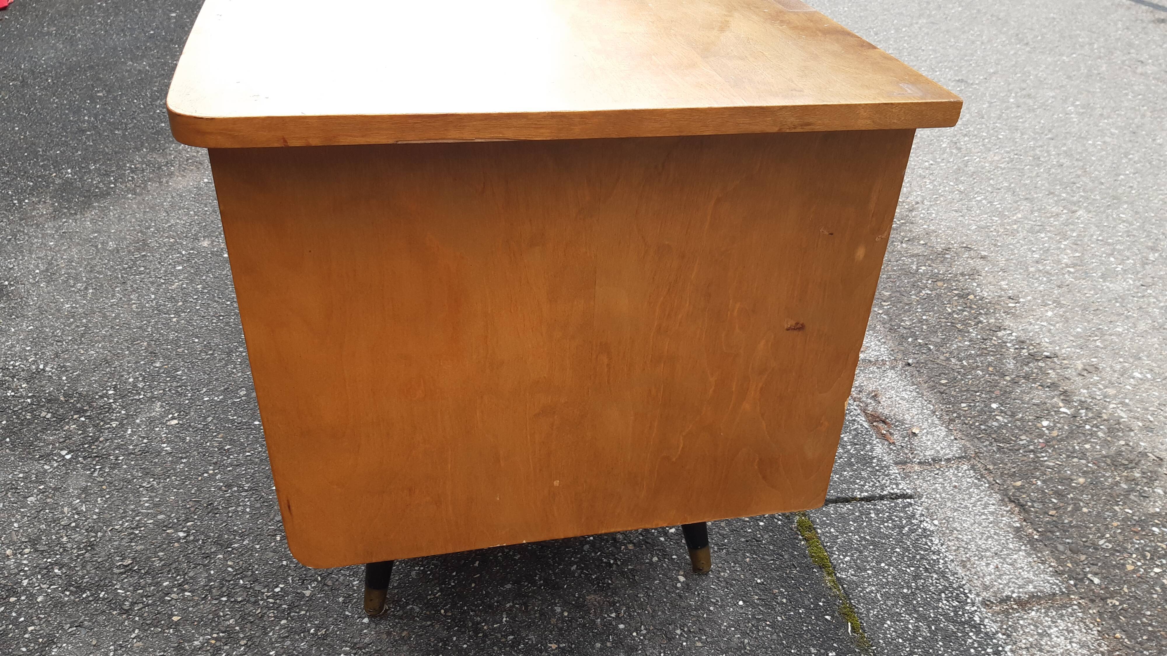 Vintage bass enfilade