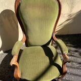Fauteuil Voltaire XIX ème siècle, en noyer d'époque Louis Philippe, récemment recouvert.