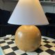 Lampe vintage en bois tourné massif