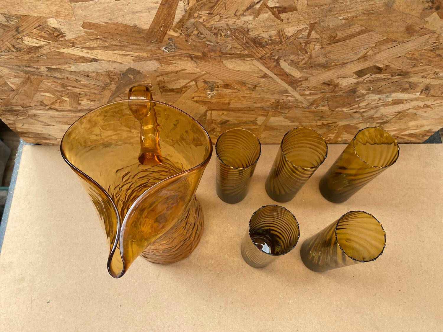 Orangeade carafe service + 5 vintage orange blown glass glasses