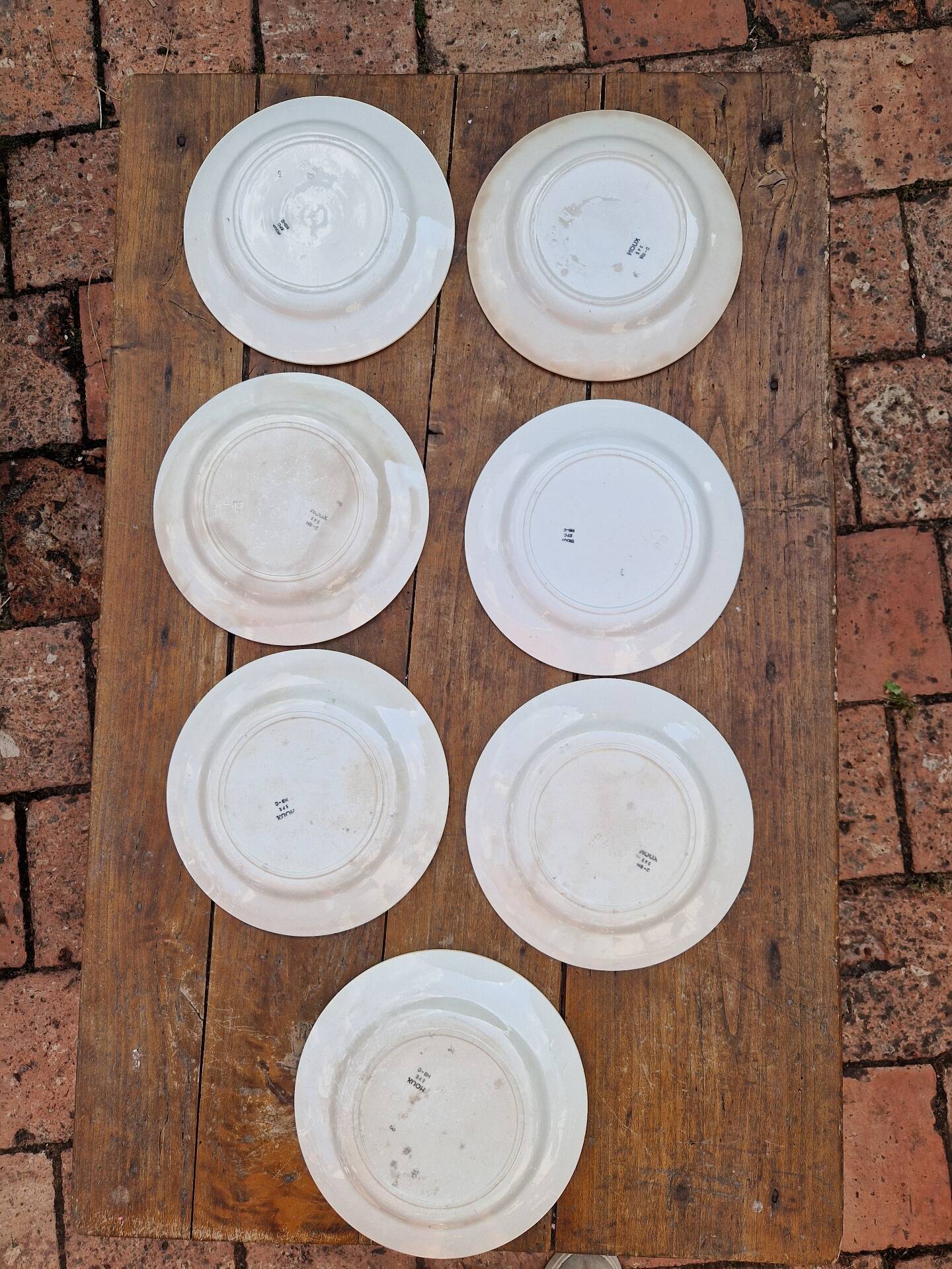 Lot De 7 Assiettes Plates Modèle Houx HB