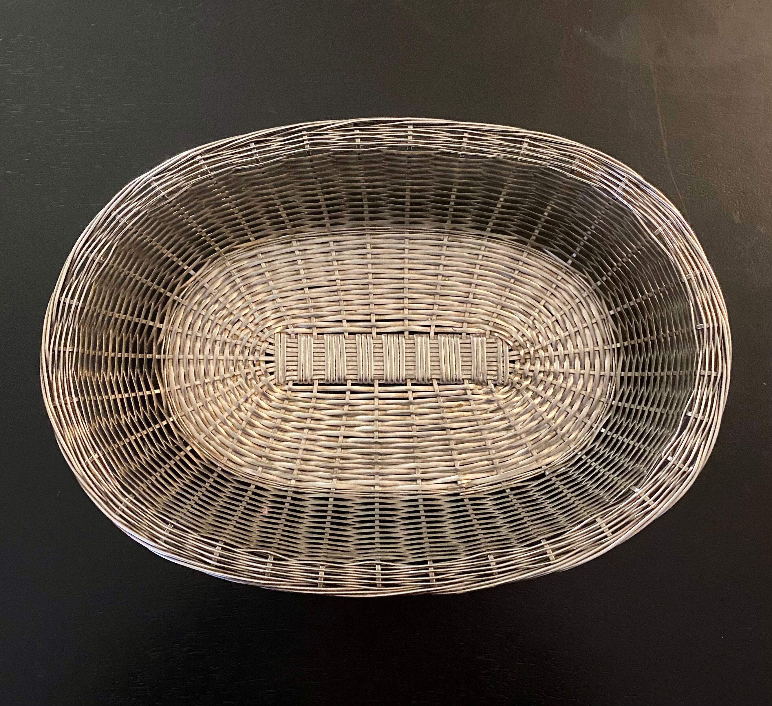 Silver metal breadbasket