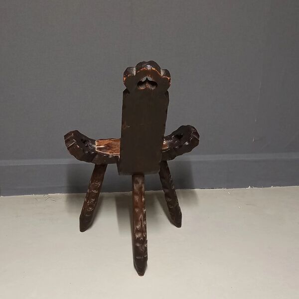 Chaise tripode espagnole
