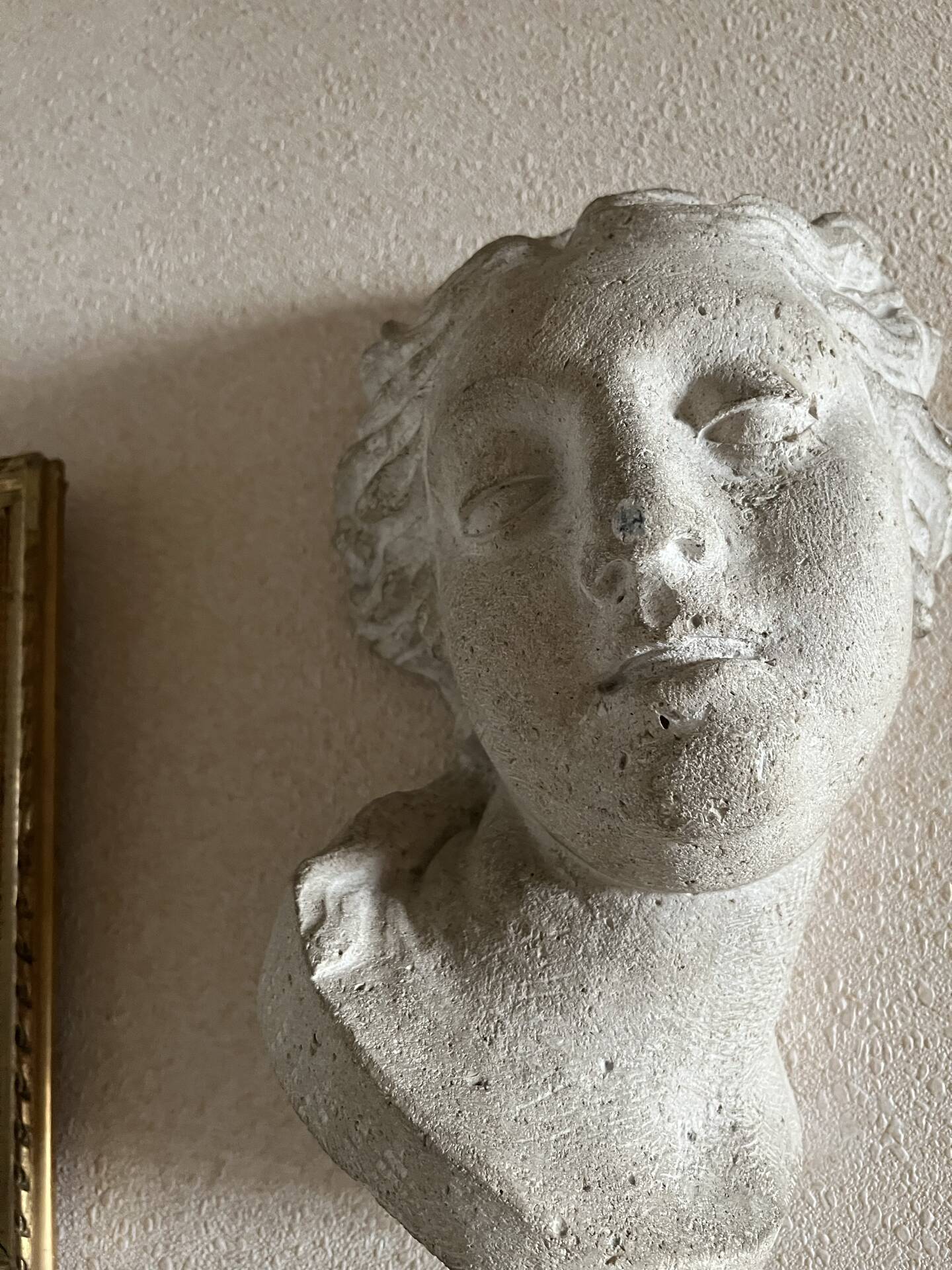 Statue tête d’aphrodite en pierre sculptée main