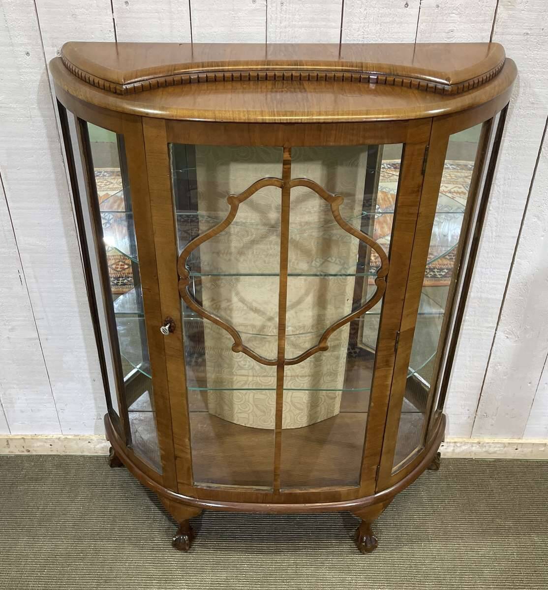 English display cabinet from the 1950s in walnut