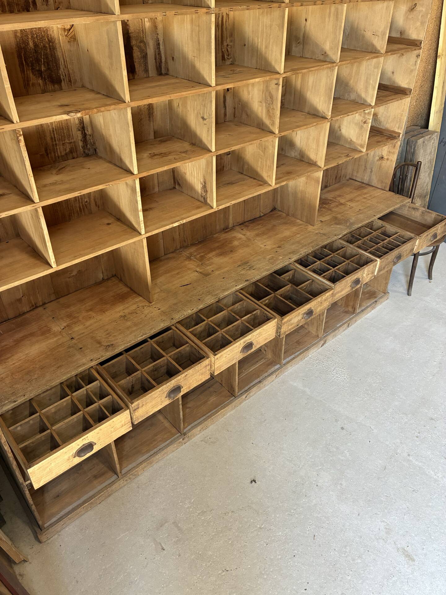 XXL workshop furniture