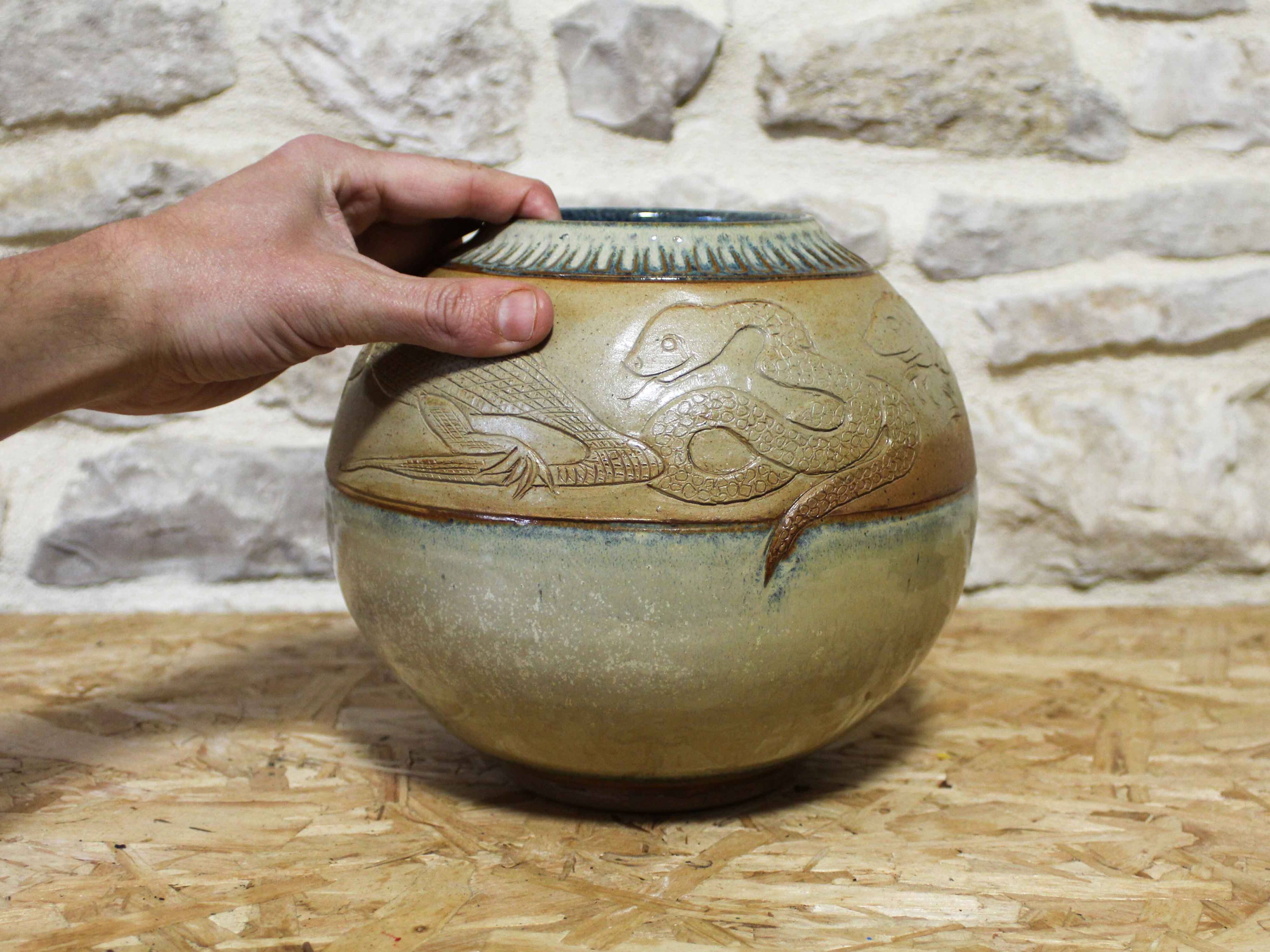 Ceramic vase with reptiles - Balazuc