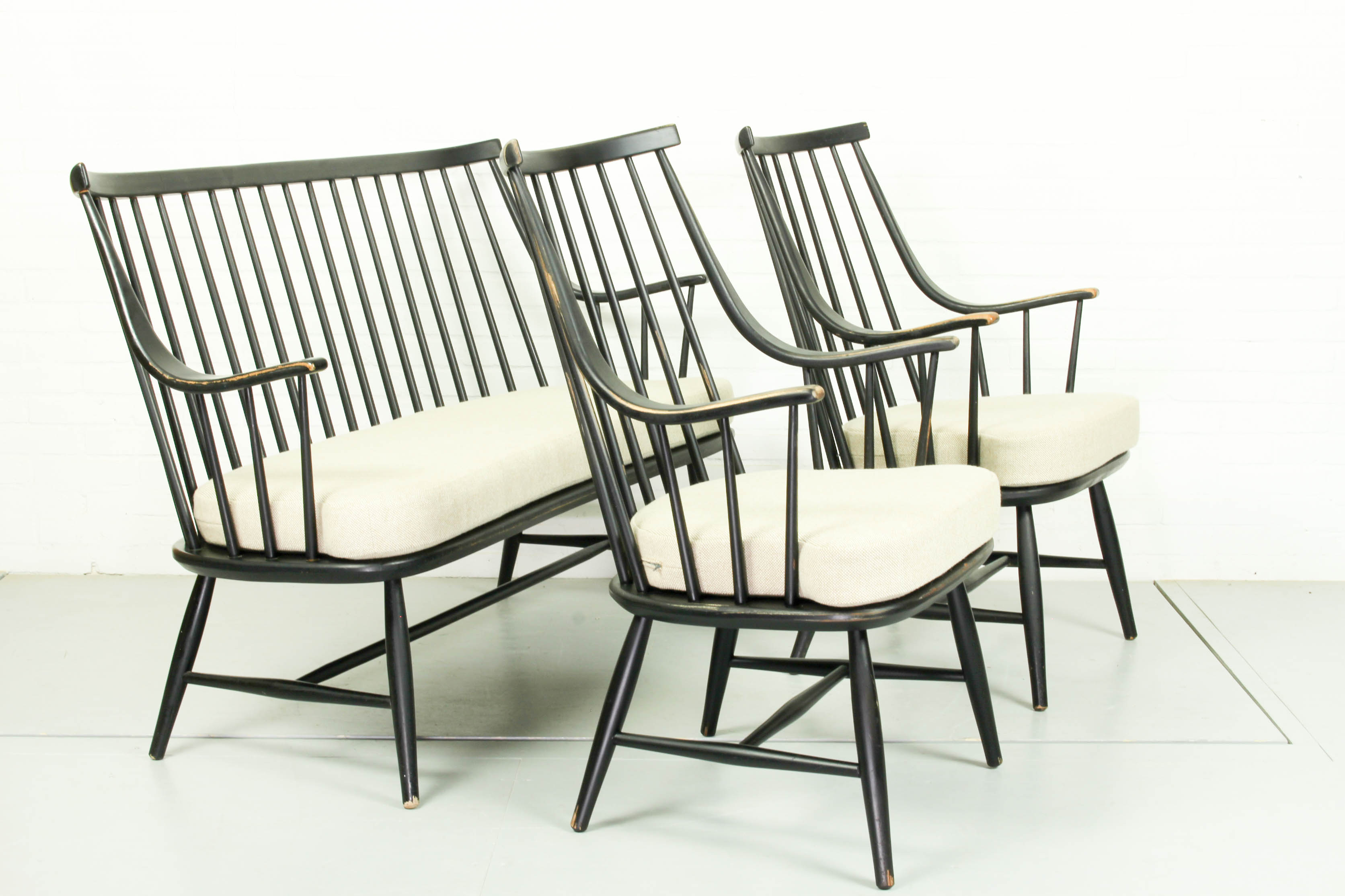 Model Grandessa armchairs and matching sofa by Lena Larsson for Pastoe & Nesto, 1959, Set of 3