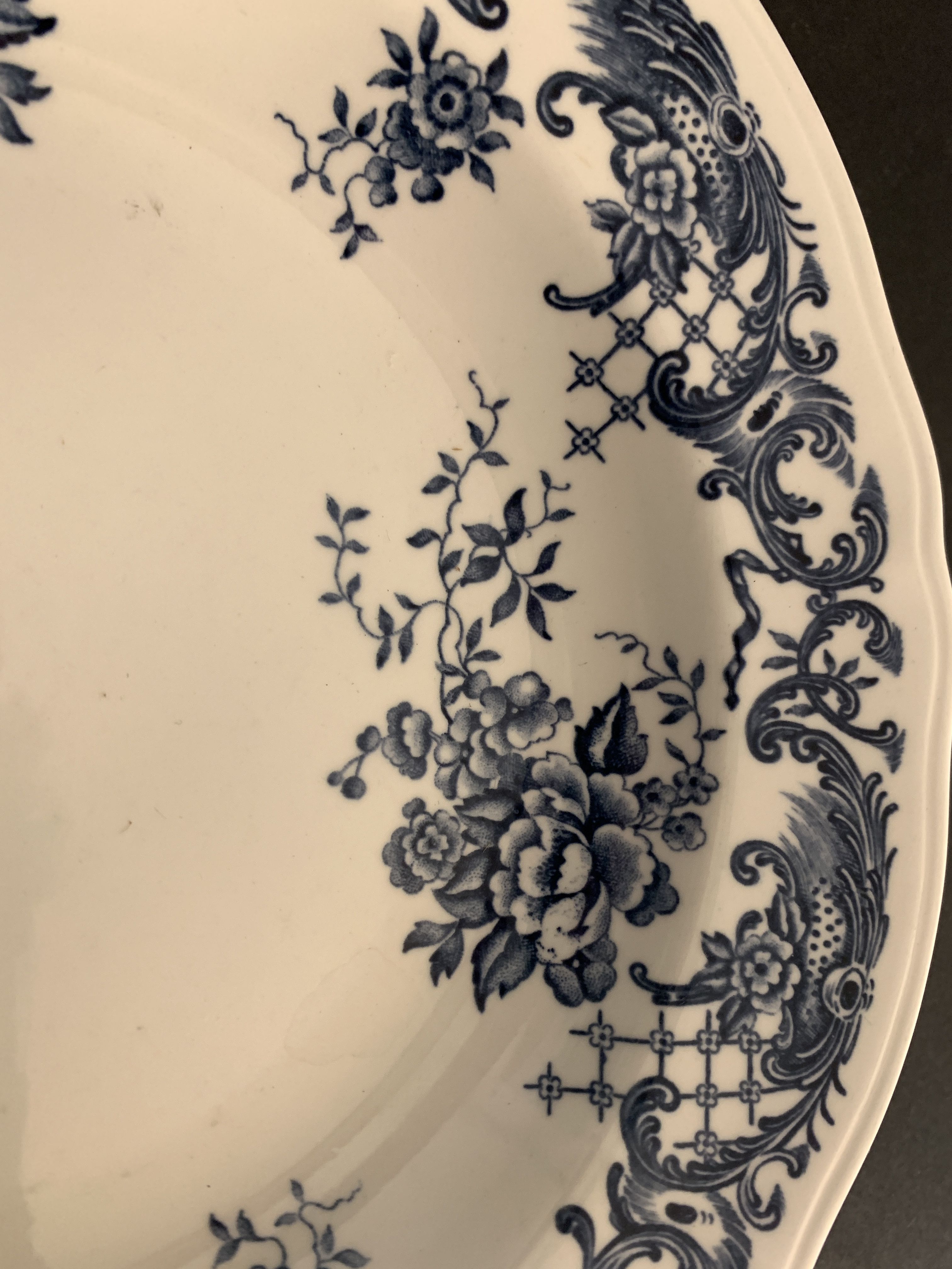 8 hollow plates Villeroy and Boch, Valeria model in vitro porcelain