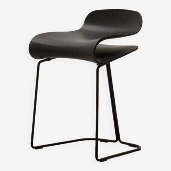 Tabouret BCN de chez Kristalia H64 noir