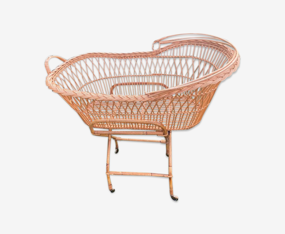 Berceau bébé ancien à roulettes