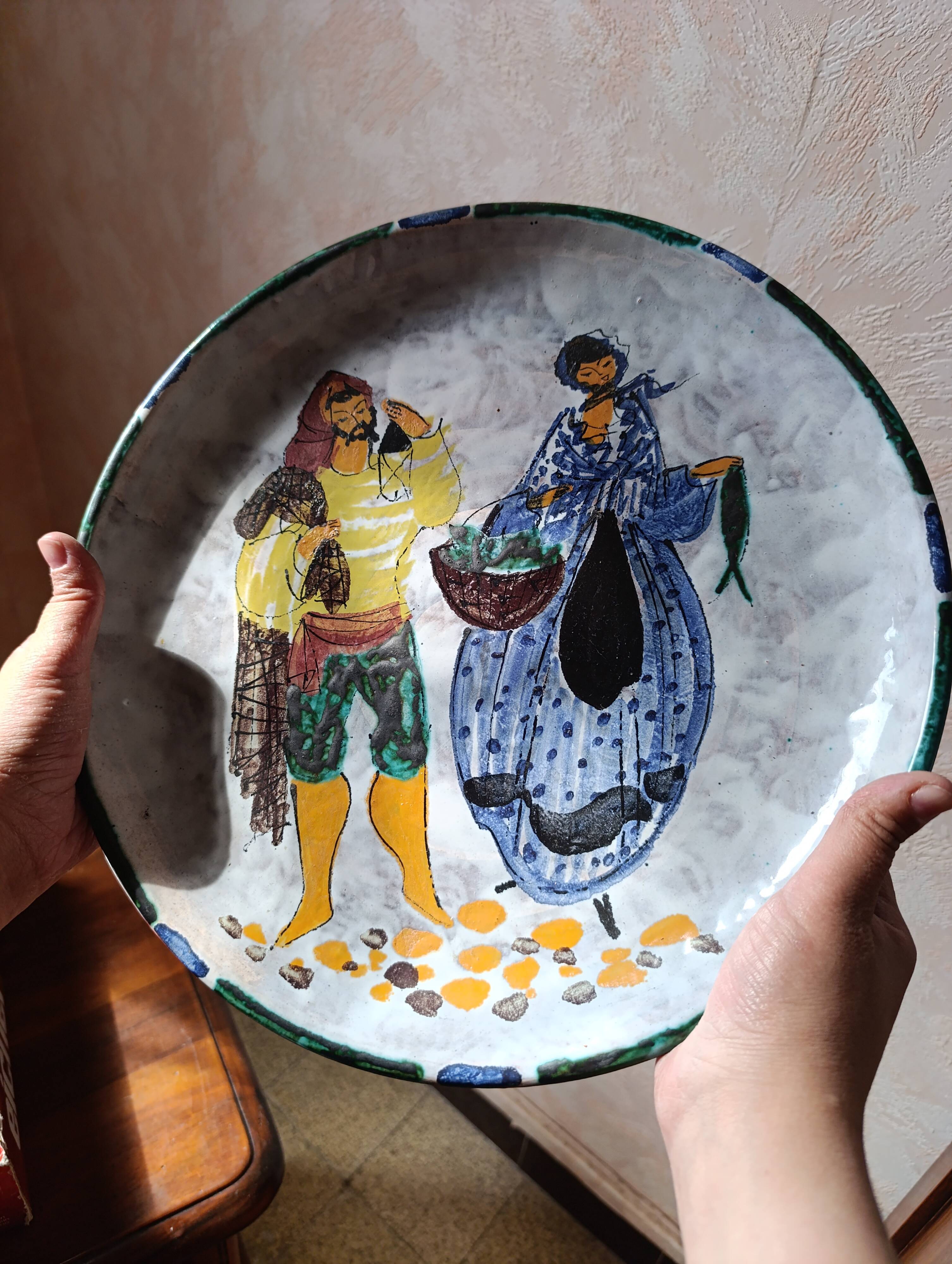Rare set of 9 vintage plates – Hand-painted ceramic – Black back