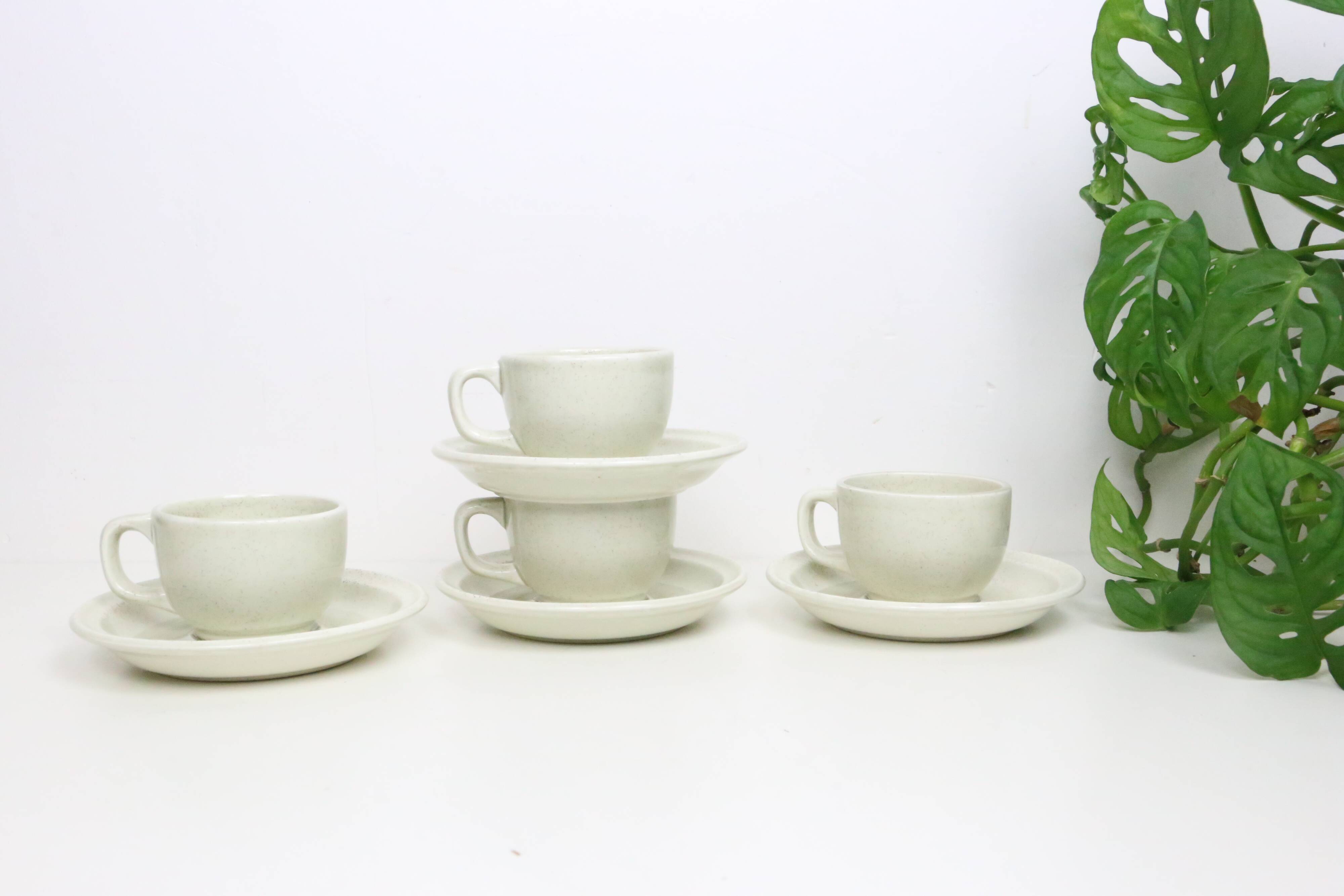 Set of 4 cups and saucers, Sarreguemines, Chardon model, vintage French