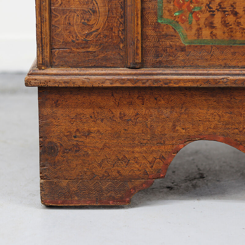 Antique Folk Art Painted bridal chest 1737