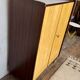 Armoire vintage deux portes pieds compas bi couleur