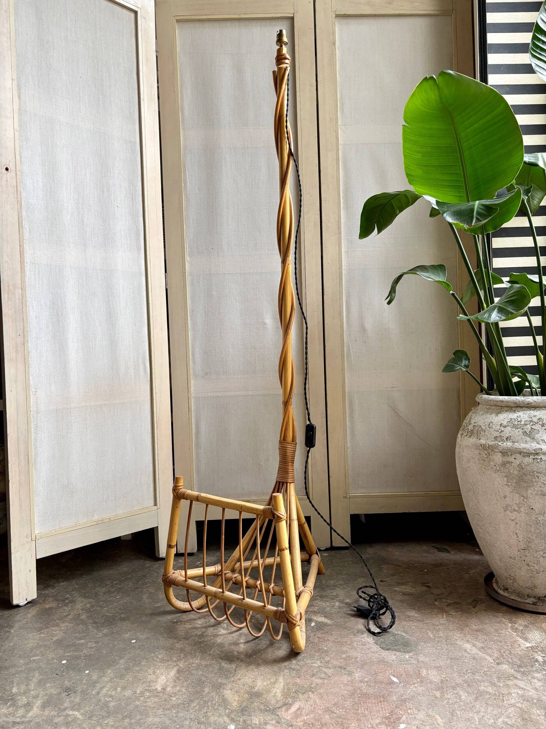 Rattan lamp post base with magazine holder