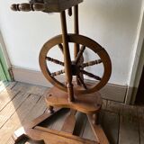 Wooden spinning wheel
