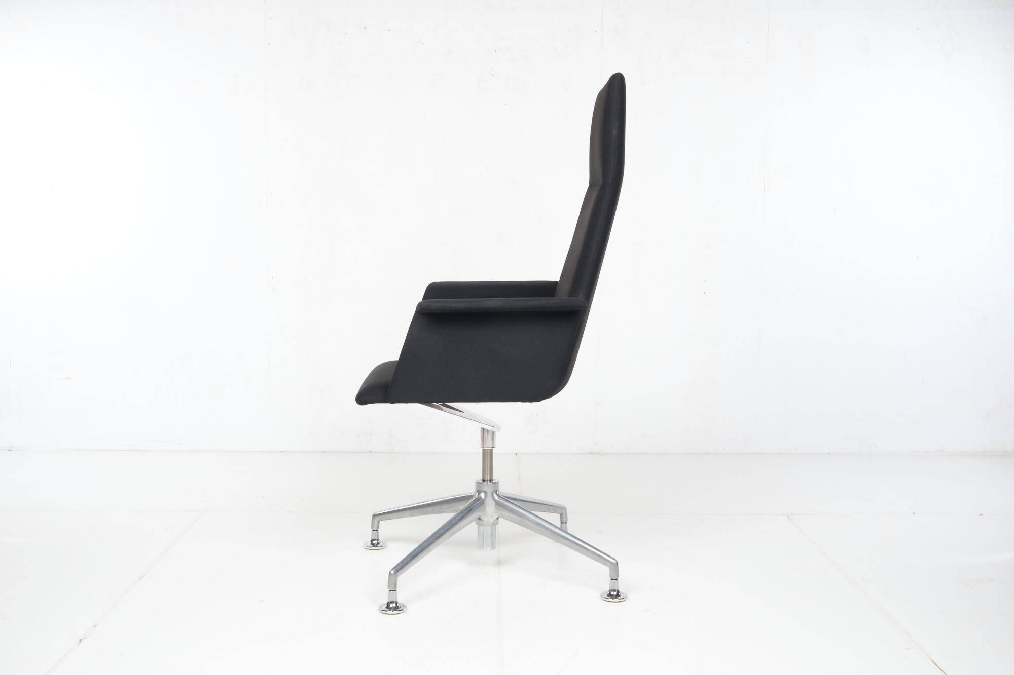 Conference chair, Brunner, with textile cover, black, chrome