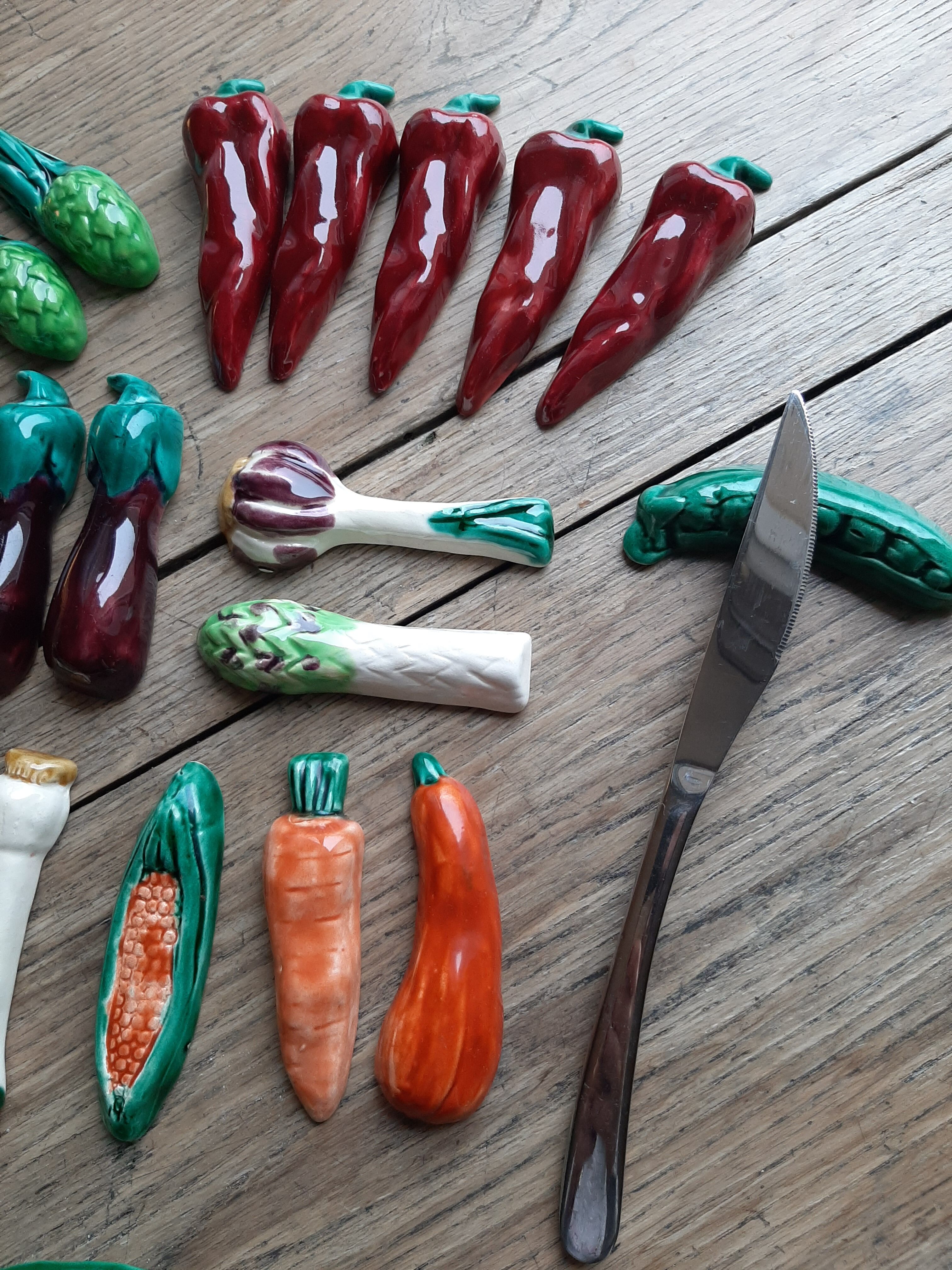 Lot 20 holder knives slurry Vegetables