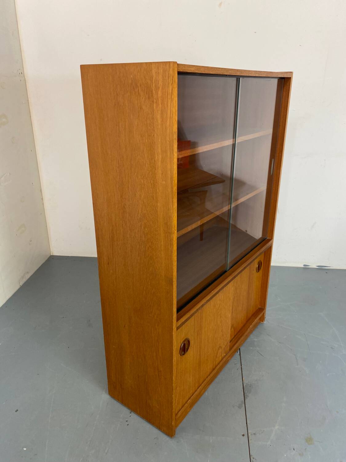 Vitrine scandinave en teck, années 1960