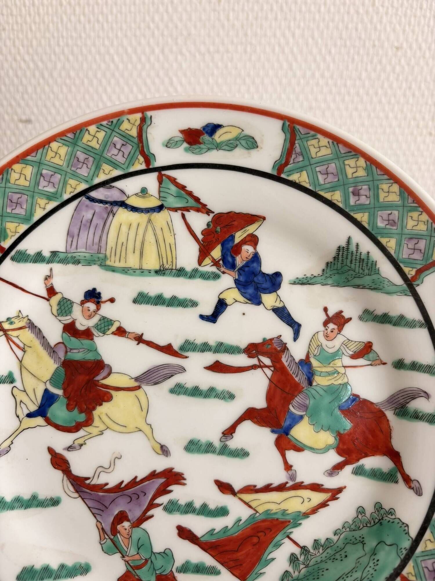 Ancient Plate War Cavalry Wucai Famille Verte Ming Qing Kangxi China