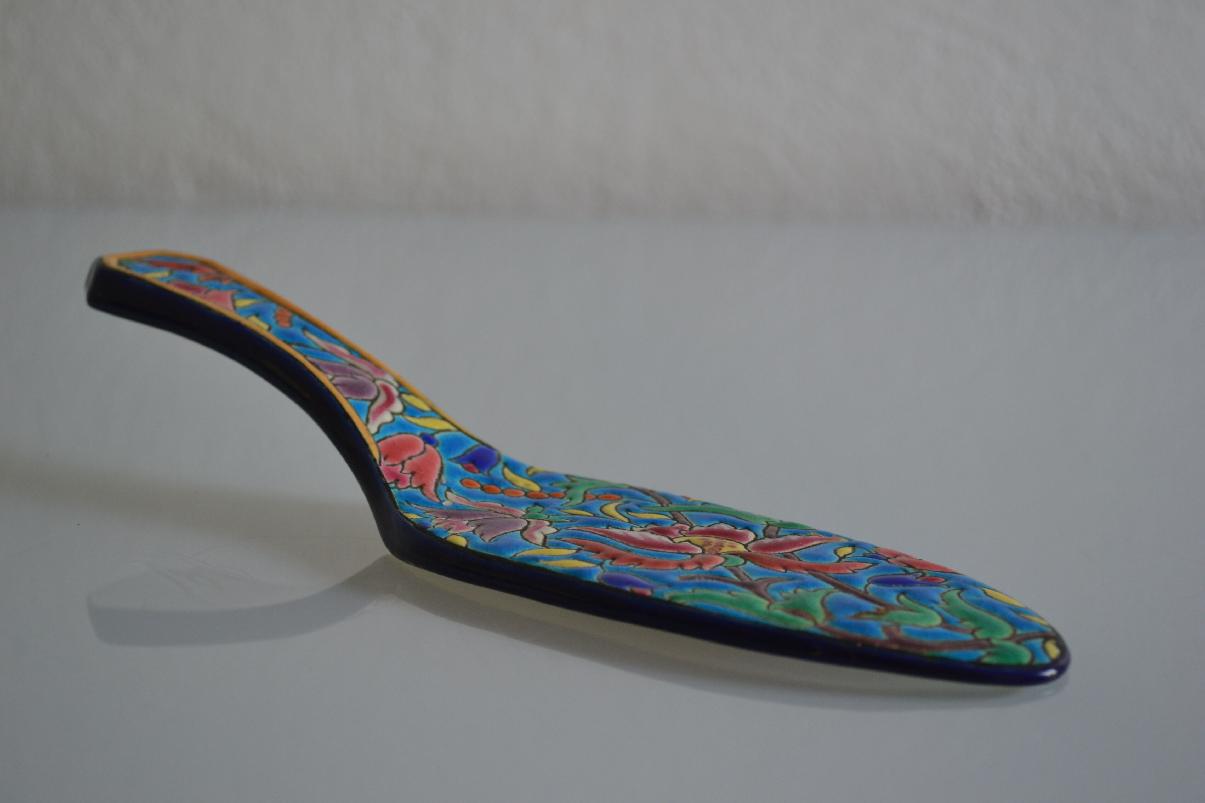 Longwy pie or cake shovel