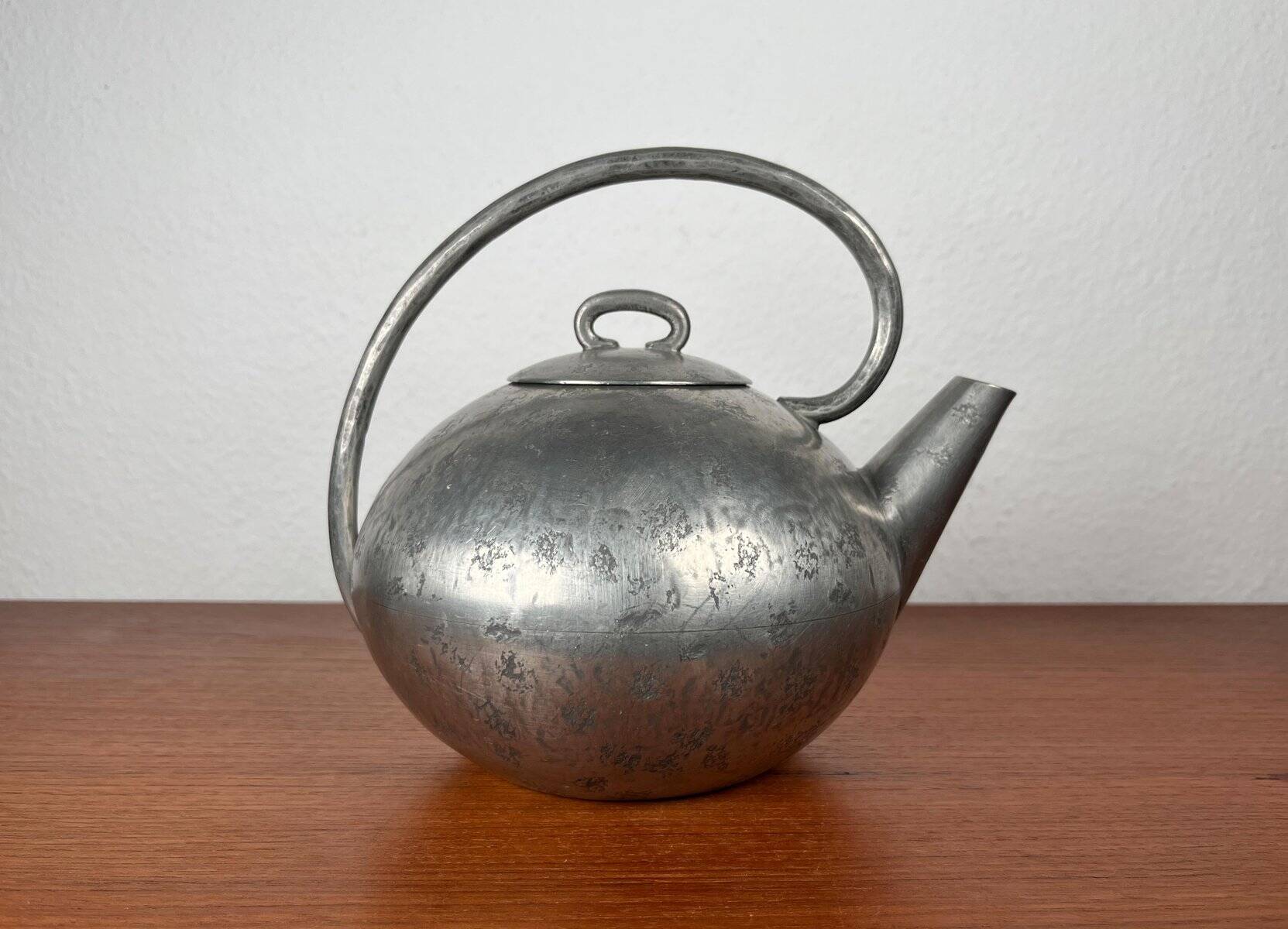 Modern mid-century decorative teapot in pewter by Skurdal Pewter, 1960s.