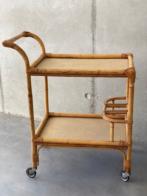 Vintage rattan rolling table service