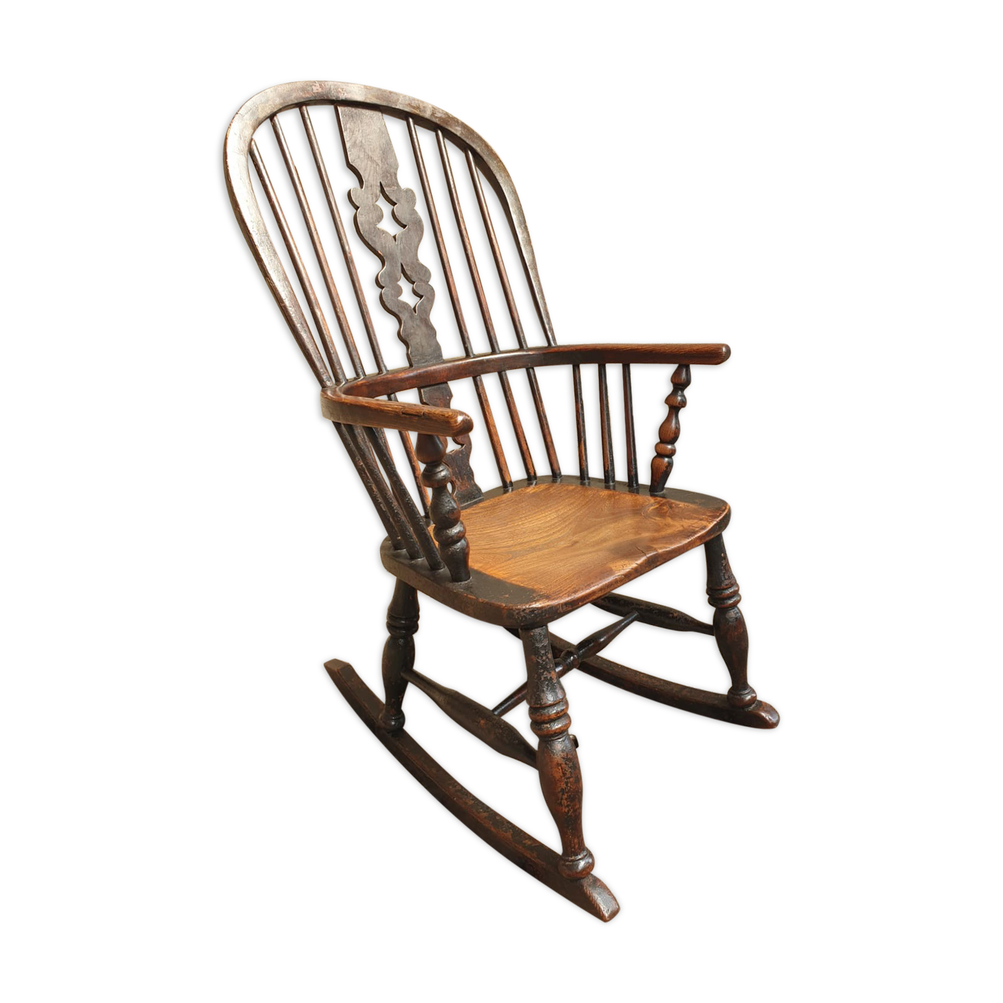 Antique rocking chair Windsor 1840