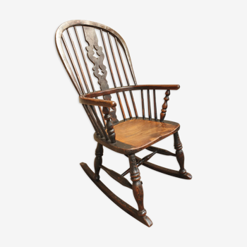 Antique rocking chair Windsor 1840