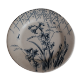 Assiette Terre de fer signée Gien