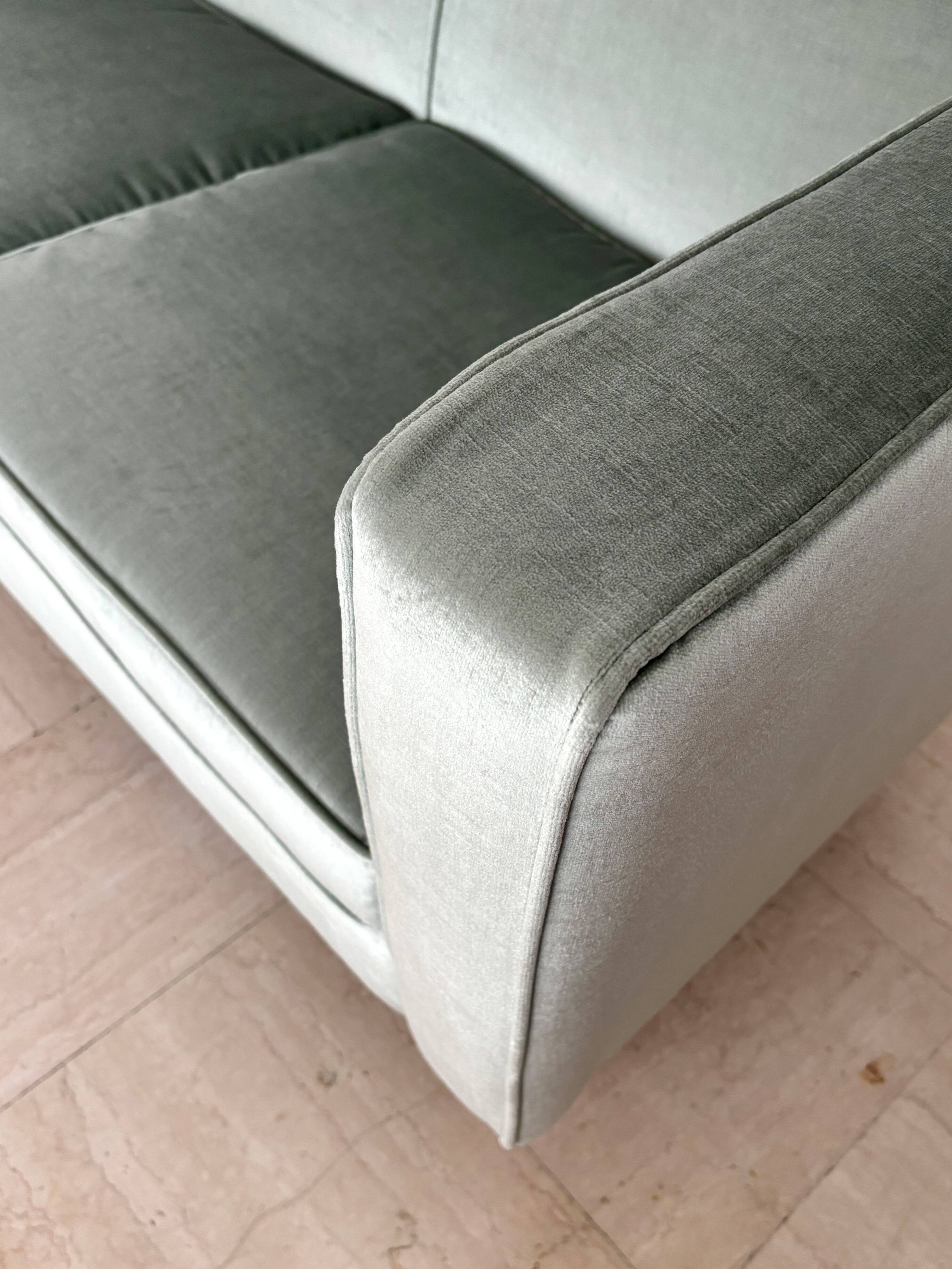 Canapé 2 places en velours Franco Albini pour Poggi, modèle DV33, Italie, années 1960.