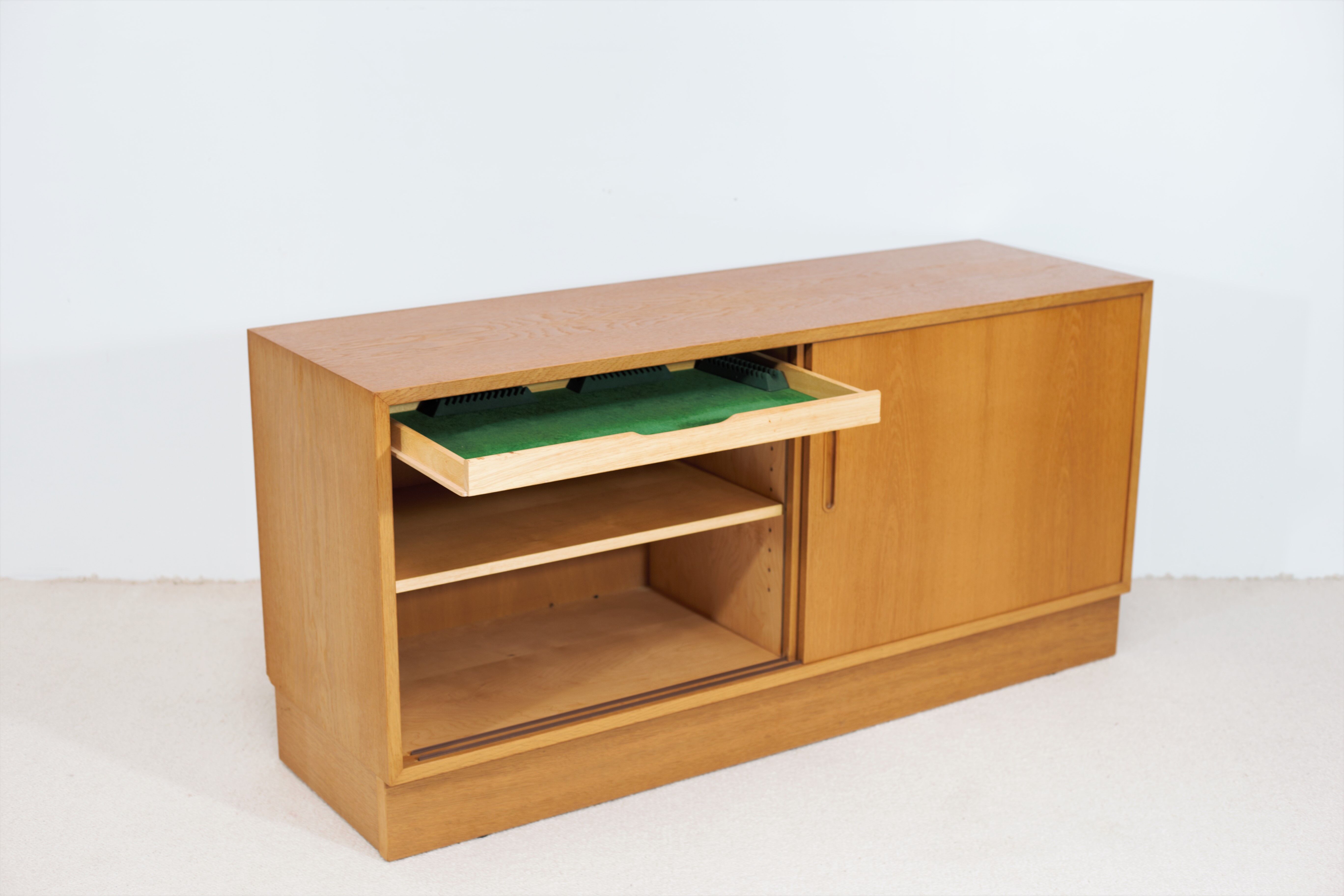 Hundevad oak sideboard